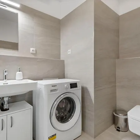 Lam Mint - Ac - Balcony *